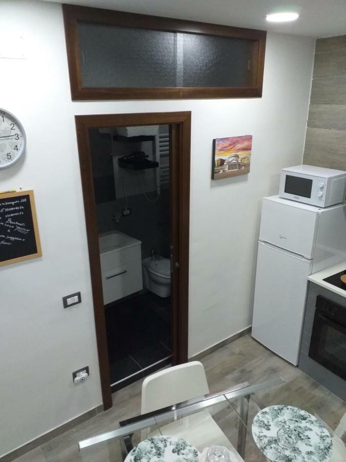 شقة نابولي  في Sasy Jr House Via San Mattia 72 المظهر الخارجي الصورة